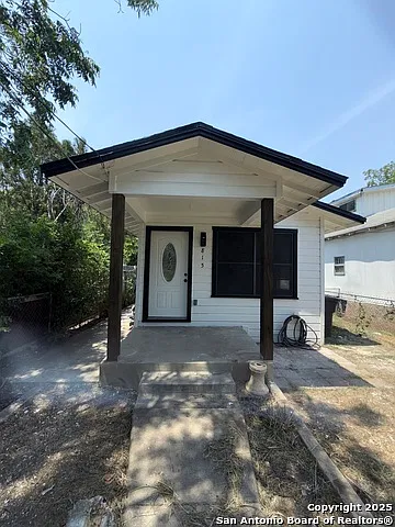 815 Ripford St — Photo 1
