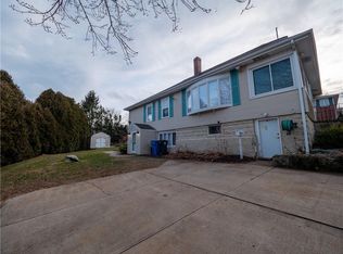 57 Harcourt St, Cranston, RI 02920
