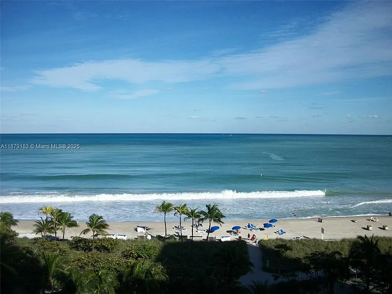 10185 Collins Ave #917 — Photo 11