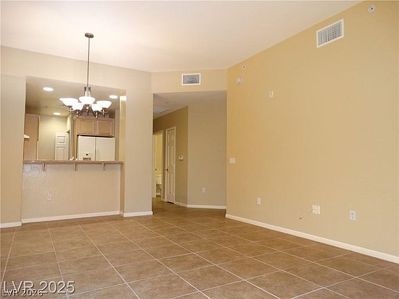 4th image of 19 E Agate Ave Unit 201