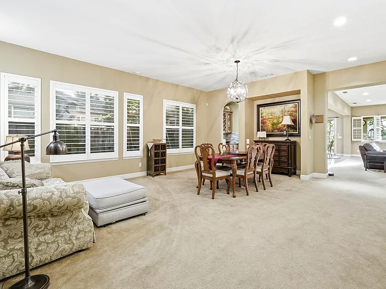 3800 Spalding Ct — Photo 2