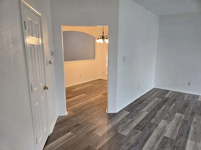 405 Point Valley — Photo 16
