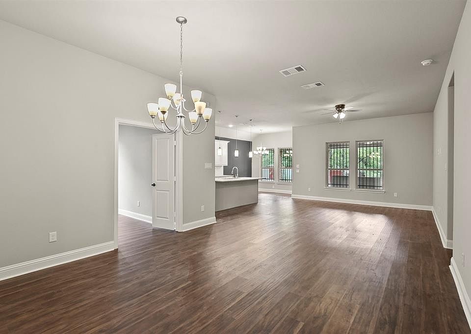 1st image of 1438 Waweenoc Ave
