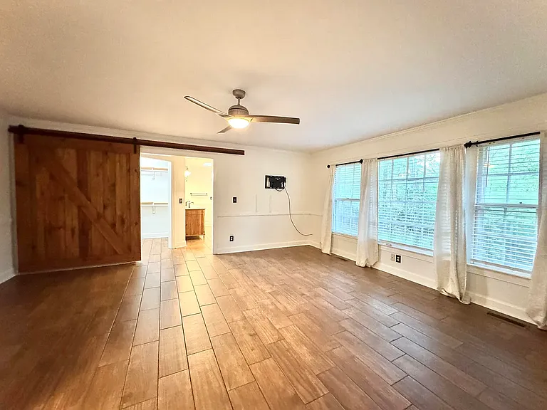 1801 Chickasaw Dr — Photo 14