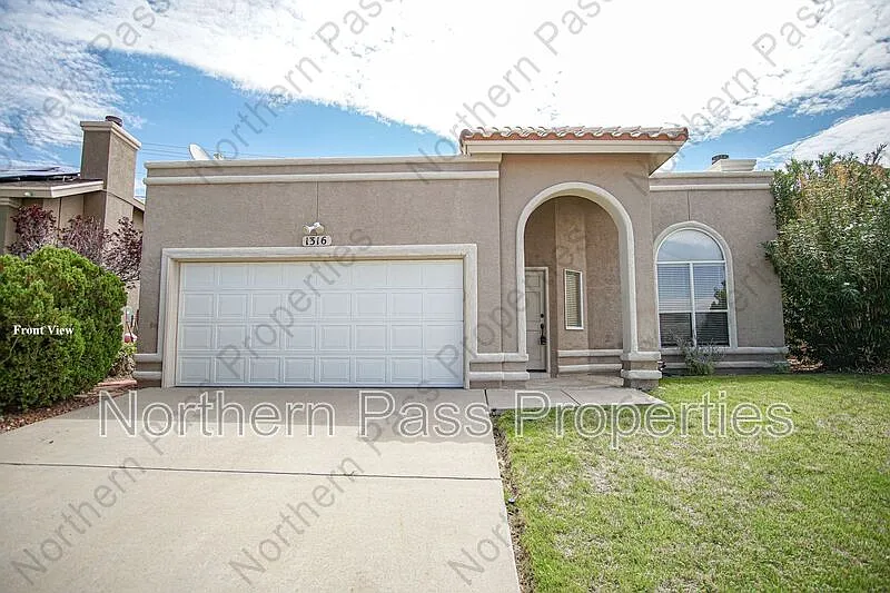 3 bed, 2.0 bath, 1359 sqft, $1,895 — Photo 1