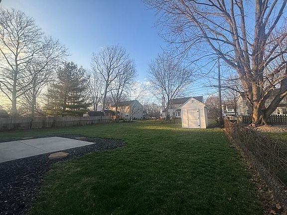 5th image of 158 Allview Rd