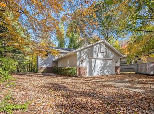 17501 W Spring Lake Rd, Spring Lake, MI 49456