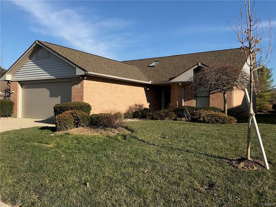 1st image of 300 Windhaven Ct