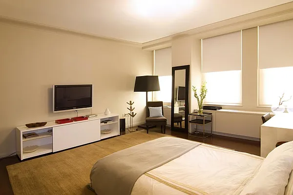 Rented by Corcoran | media 33