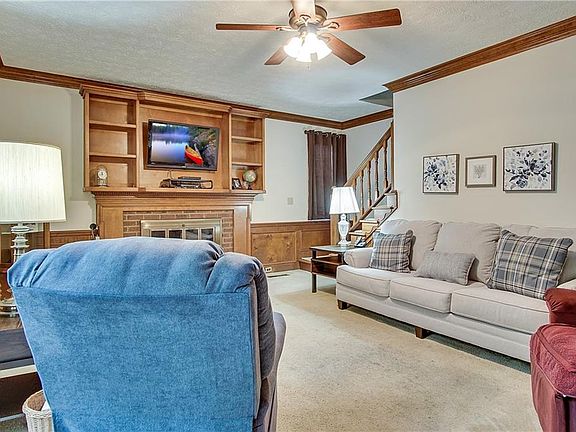 3rd image of 9305 Delft Way