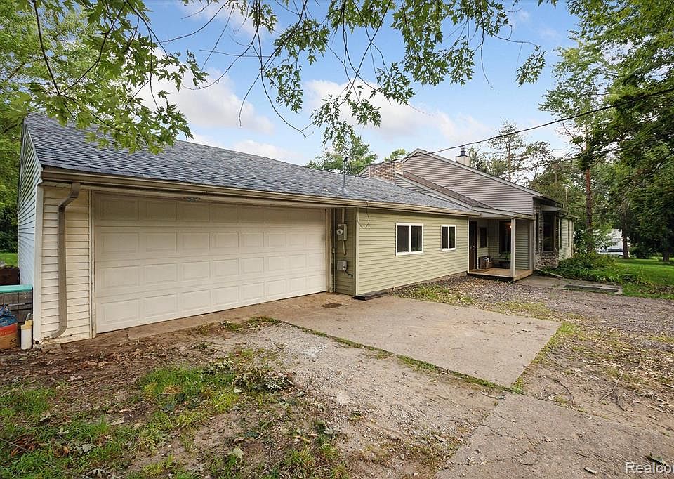 323 S Truhn Rd, Fowlerville, MI 48836 MLS 20230053079 Zillow