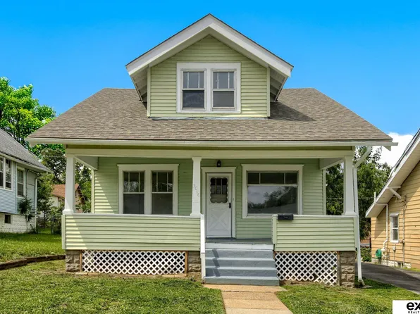 3016 Newport Ave, Omaha, NE 68112