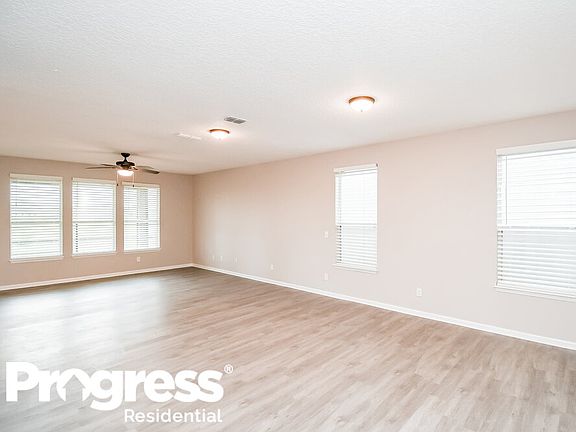 5th image of 895 Quiet Stone Ln