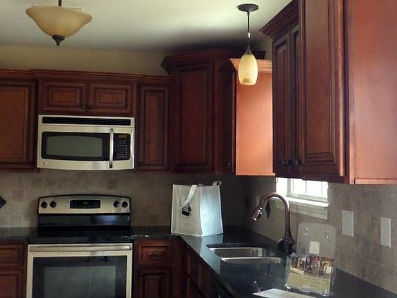 5th image of 104 Vineland Parkway Dr