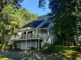 1 Merritt Dr, Hudson, MA 01749