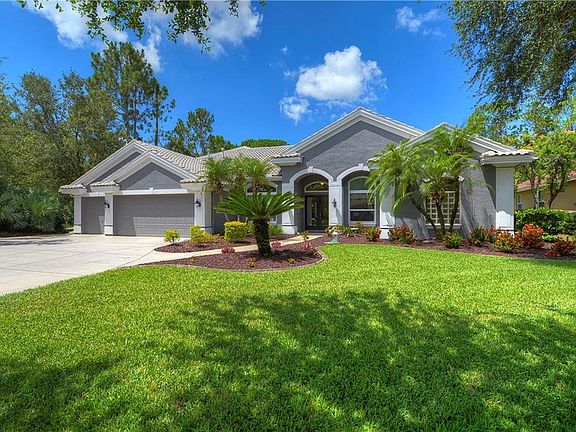 4th image of 10502 Greencrest Dr