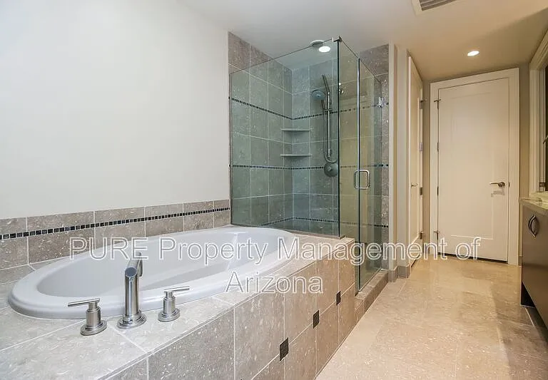 140 E Rio Salado Pkwy #905 — Photo 9