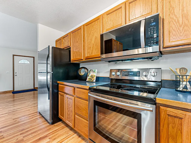 249 S Buchanan Ave — Photo 17