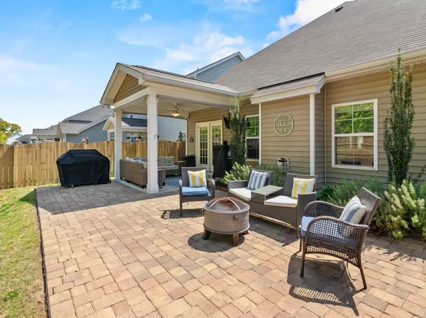566 Esaw Dr, Elgin, SC 29045