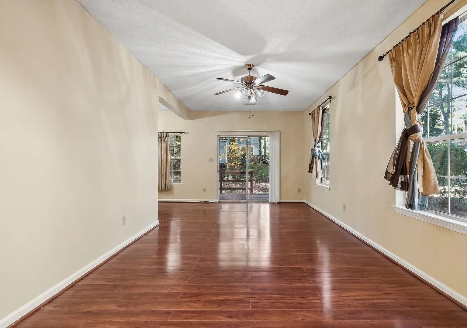 5417 Mary Lane — Photo 4