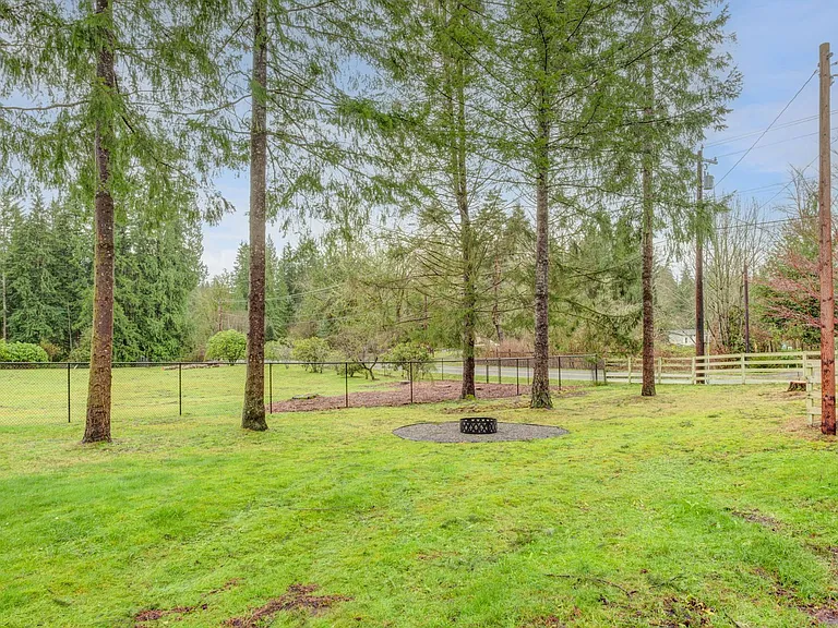 11825 Woods Lake Rd — Photo 47