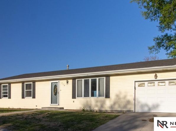 716 N 3rd St, Nebraska City, NE 68410
