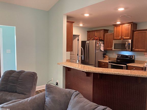 3rd image of 21558 Asher Ln