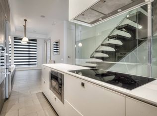 289 Roxton Rd, Toronto, ON M6G3R1