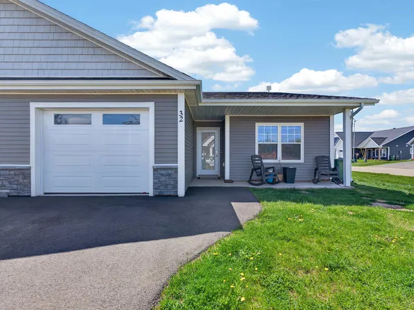 32 Ellis Ave, Summerside, PE C1N 4J3