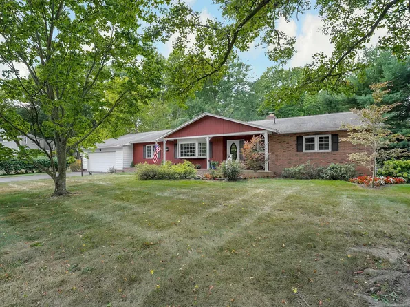 715 Hawthorne Dr, Circleville, OH 43113