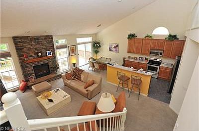 4th image of 847 Willow Creek Dr