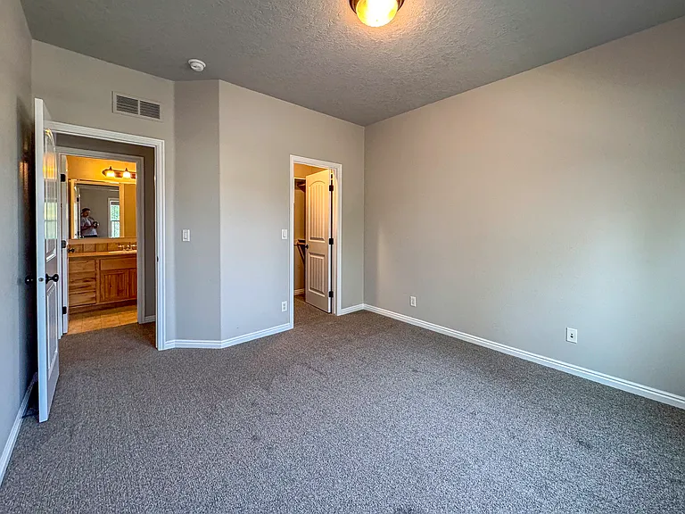 1223 W Cobblefield Ct — Photo 29