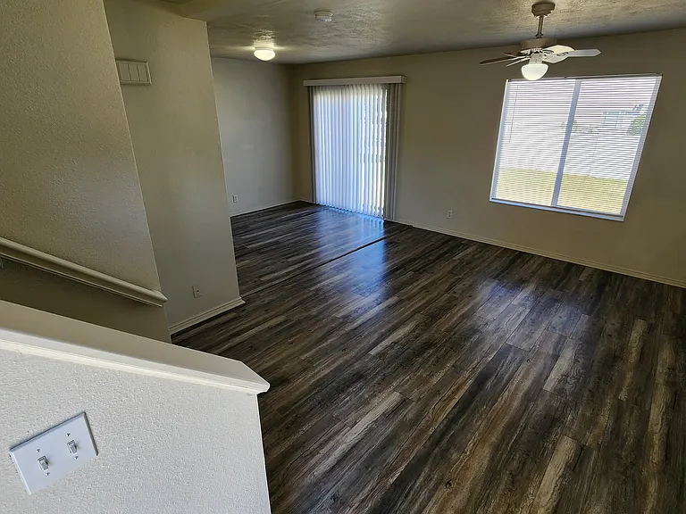 547 S Pine Cone Way — Photo 4