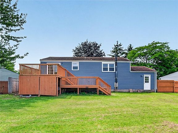 5th image of 28 Downs Meadow Ct