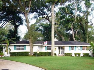 1106 Hagler Dr W, Neptune Beach, FL 32266