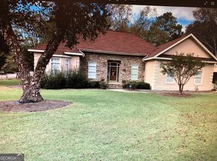 109 Cedar Creek Dr, Dublin, GA 31021