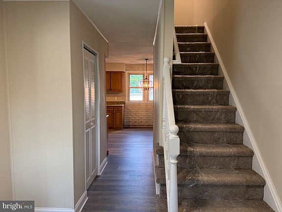 4th image of 65 Lincoln Dr