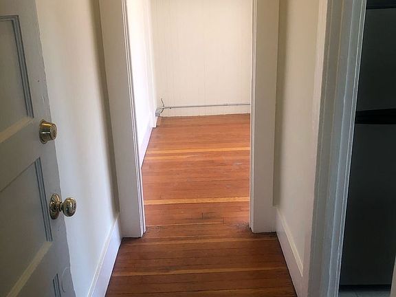 2nd image of 1018 Cortland Ave #8