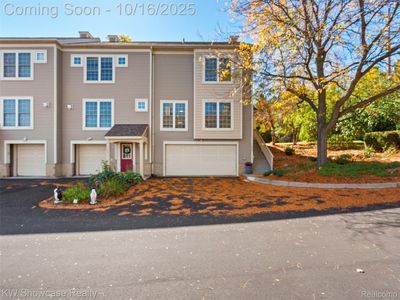 1053 Bluestem Ln, Ann Arbor, MI, 48103