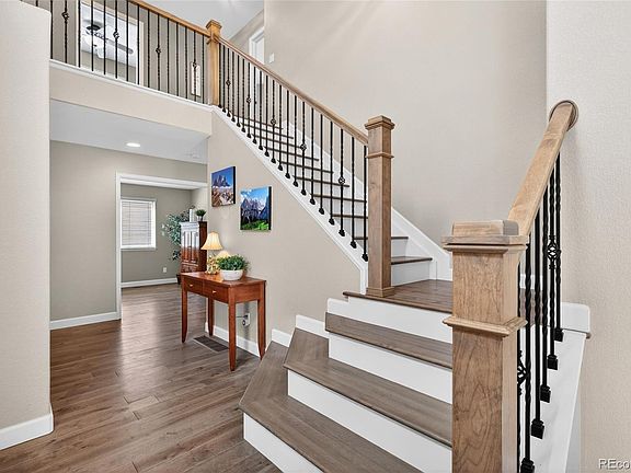 3rd image of 747 Sparrow Hawk Drive