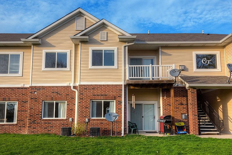 1st image of 905 7th Ave SE Unit 6