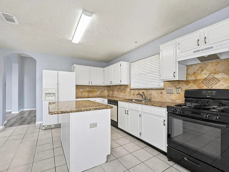 11563 E Withers Way Cir — Photo 15
