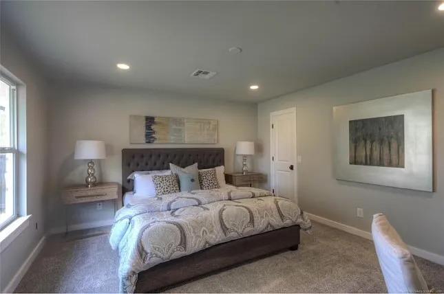 3900 S Sycamore Ave — Photo 7