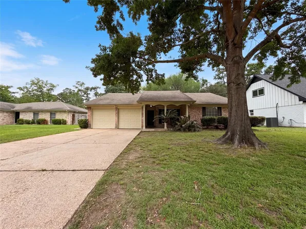 9606 Ballin David Dr, Spring, TX 77379