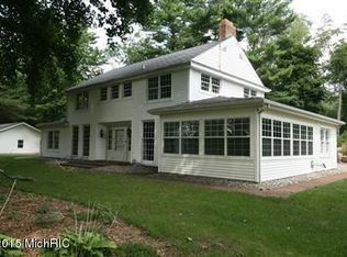 15955 Williams Rd, Hickory Corners, MI 49060