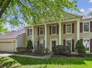 115 Hamilton Rd, Sterling, VA 20165