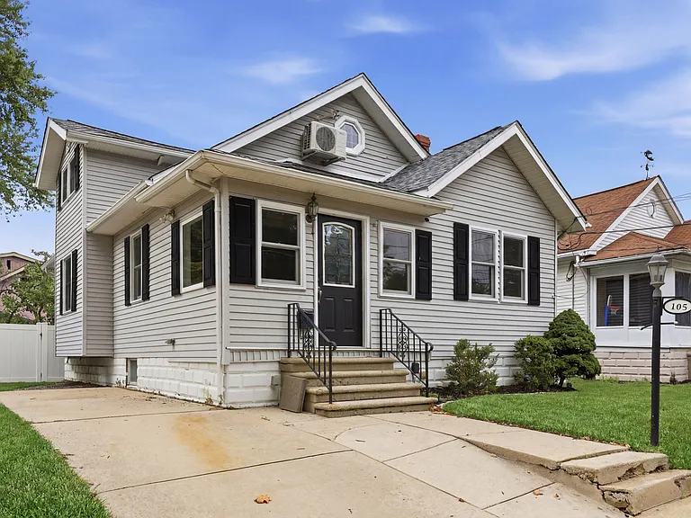 105 Cuthbert Blvd — Photo 1