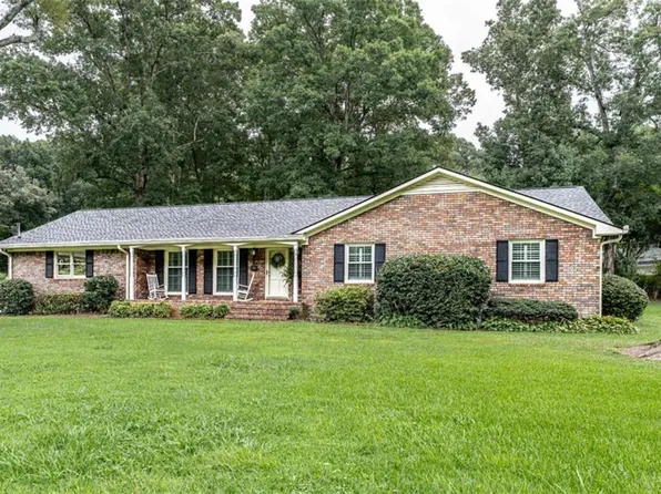 16 Cinnamon Ln NE, Rome, GA 30161