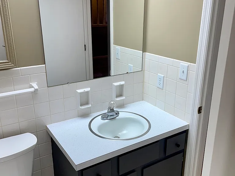 1810 Ardleigh Rd #1810 — Photo 4