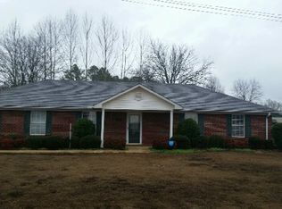 104 Thomas St, Houston, MS 38851